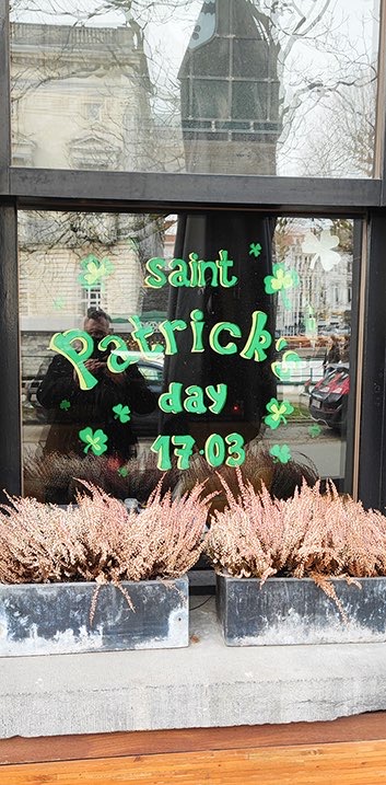 windowpainting6 s.jpg